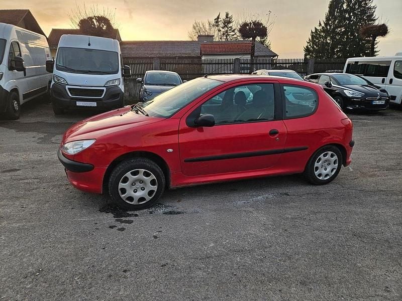 Rot Gebraucht 2008 Peugeot 206 Filou Limousine | 790 € (Superpreis) - Bild 1/4