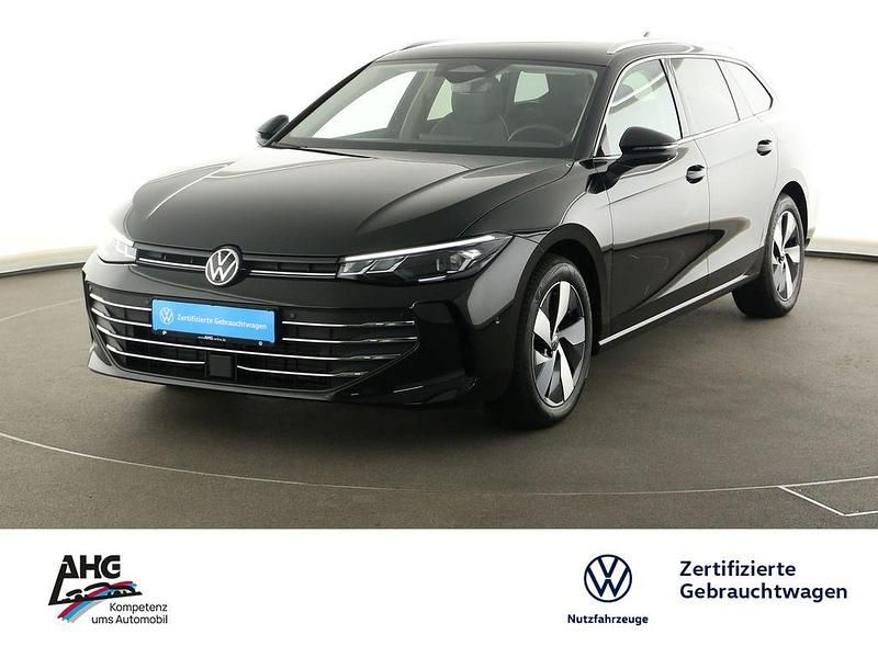 Grenadillschwarz metallic Gebraucht 2025 VW Passat Business Kombi | 36.490 € (Superpreis) - Bild 1/4