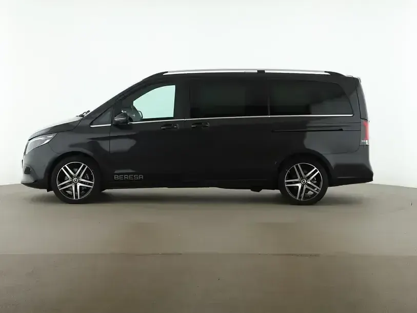 Gebraucht Mercedes V300 Avantgarde 237 PS (174 kW) 2026 Grau Van / Kleinbus