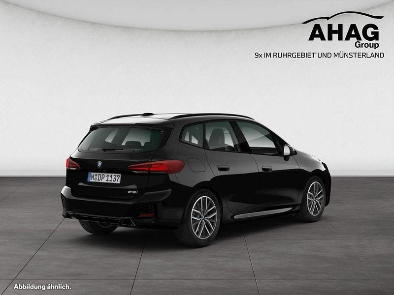 Nowe BMW 218 Performance 136 KM (100 kW) 2026 Czarny Sedan/Limuzyna