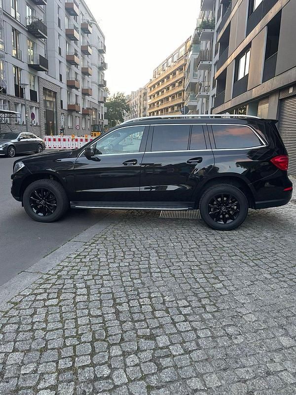 Gebraucht Mercedes GL350 258 PS (189 kW) 2015 SUV