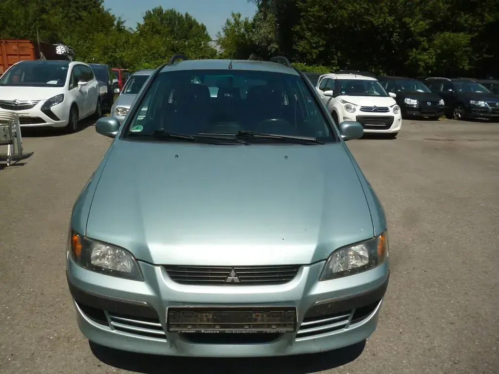 Gebraucht Mitsubishi Space Star Comfort Edition 82 PS (60 kW) 2002 Grün Van / Kleinbus