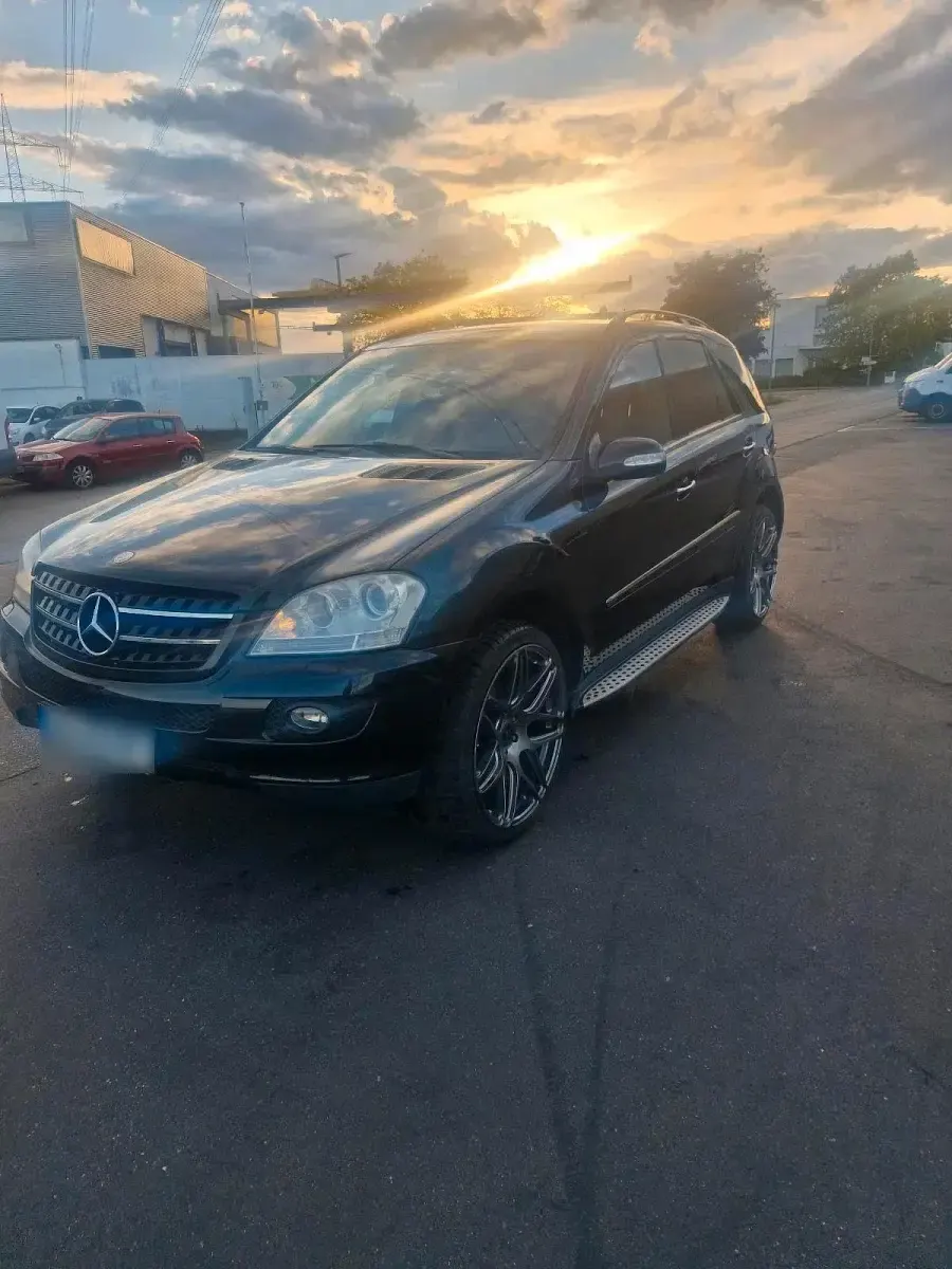 Gebraucht Mercedes ML320 AMG 224 PS (164 kW) 2008 SUV