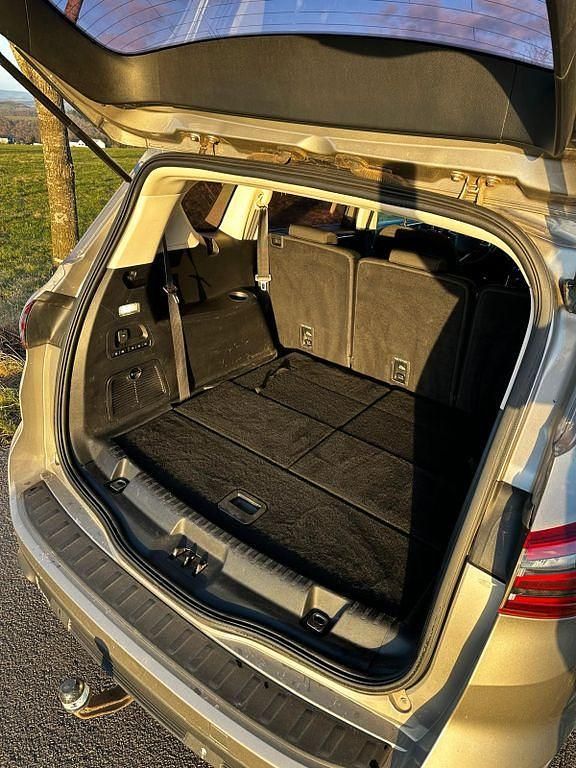 Gebraucht Ford S-MAX Titanium 179 PS (131 kW) 2017 Silber Van / Kleinbus