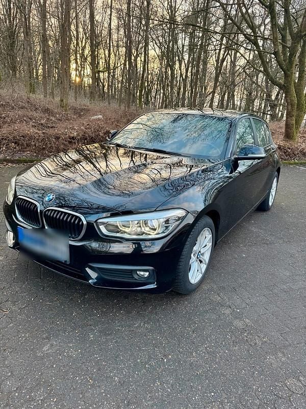 Gebraucht BMW 116 115 PS (84 kW) 2017 Schwarz Kleinwagen