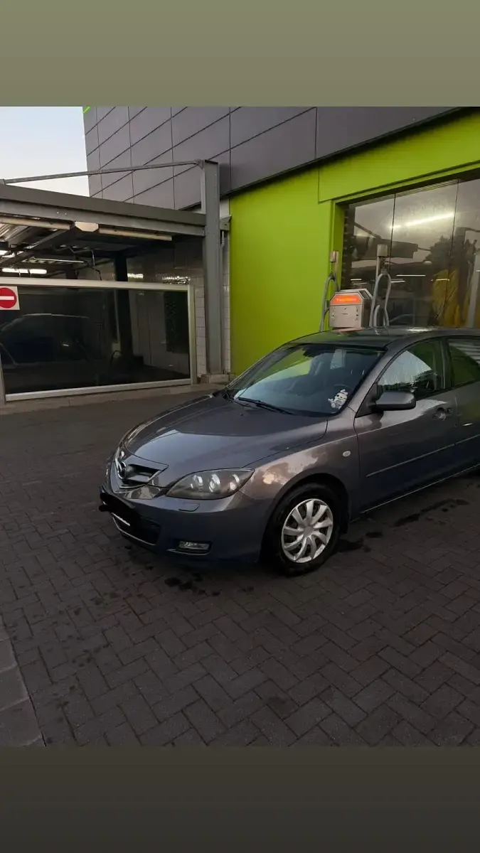 Usata Mazda 3 105 CV (77 kW) 2008 Argento Utilitaria