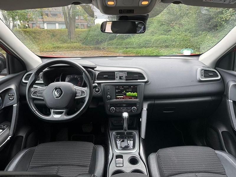 Gebraucht Renault Kadjar LIMITED 131 PS (96 kW) 2019 Rot SUV