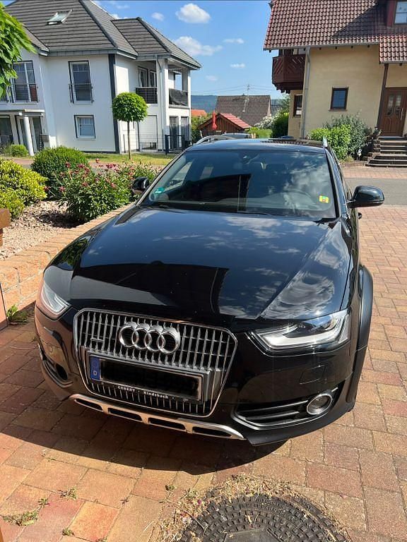 Schwarz Gebraucht 2015 Audi A4 Allroad Kombi | 16.500 € (Fairer Preis) - Bild 1/4
