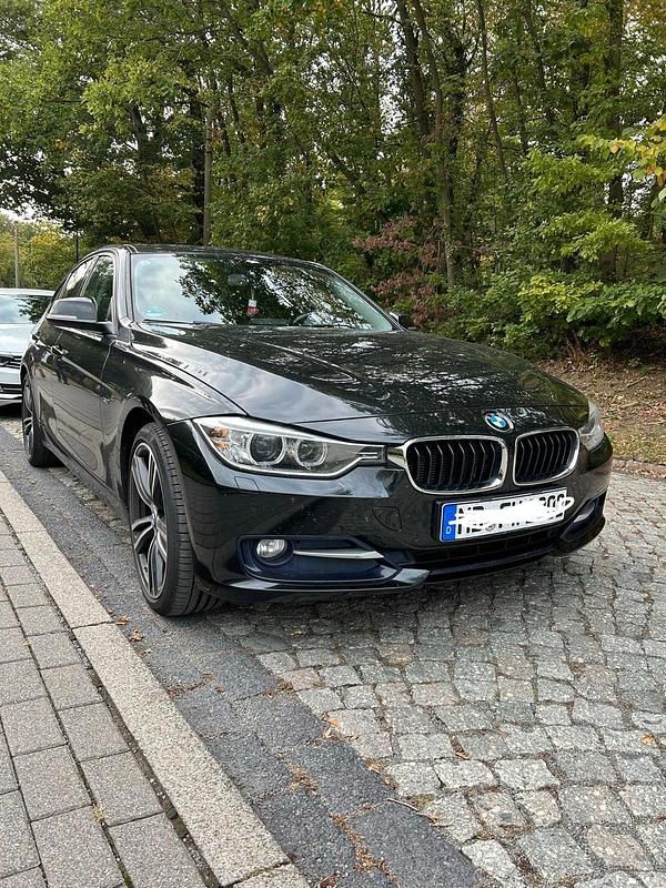 Schwarz Gebraucht 2014 BMW 316 Sport Line Limousine | 9.000 € (Guter Preis) - Bild 1/4