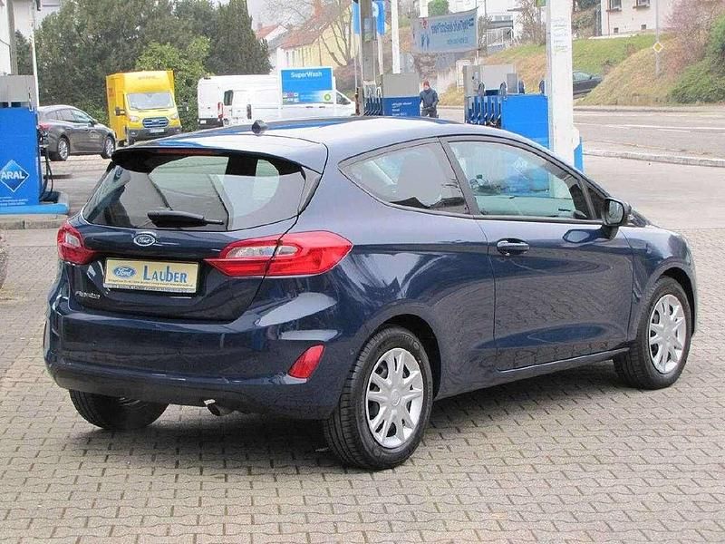 Gebraucht Ford Fiesta Trend 86 PS (63 kW) 2018 Blazerblau Limousine