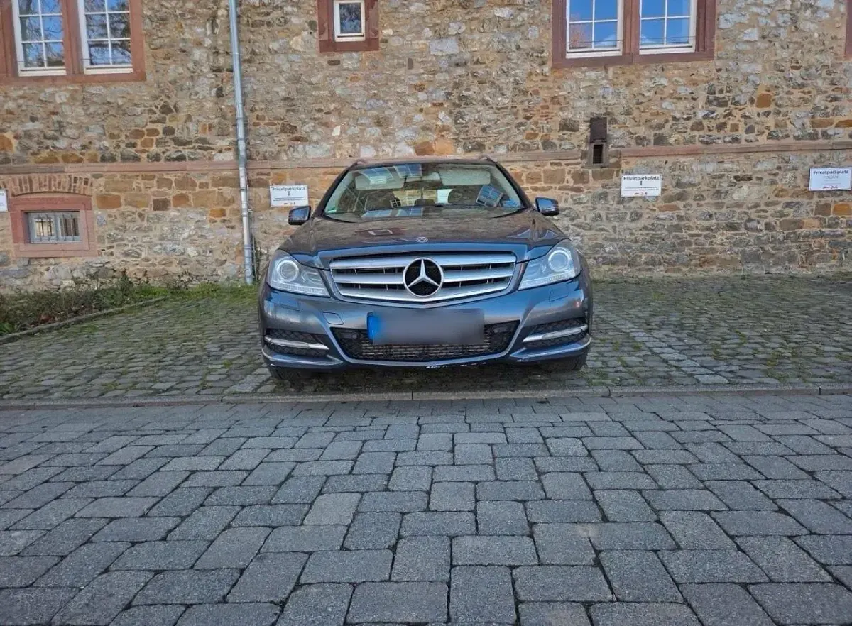 Gebraucht Mercedes C220 170 PS (125 kW) 2013 Grau Kombi
