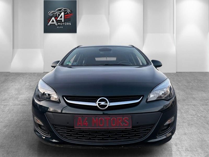 Gebraucht Opel Astra 110 PS (80 kW) 2015 Grün Kombi