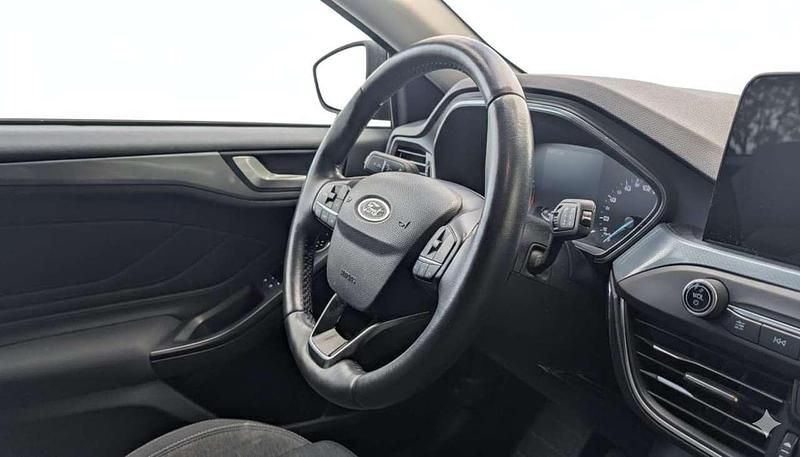 Gebraucht Ford Focus Active 125 PS (91 kW) 2019 Grau Kombi