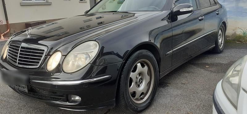 Gebraucht Mercedes E280 231 PS (169 kW) 2006 Schwarz Limousine