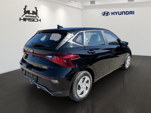 Neu Hyundai i20 Select 79 PS (58 kW) 2025 Schwarz Limousine