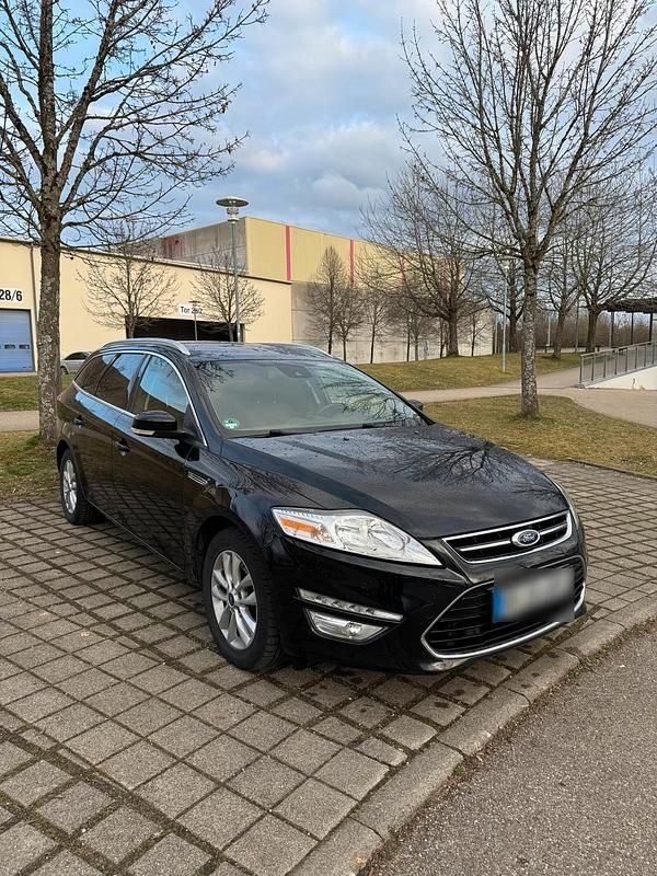 Gebraucht Ford Mondeo Titanium 140 PS (102 kW) 2013 Schwarz Kombi