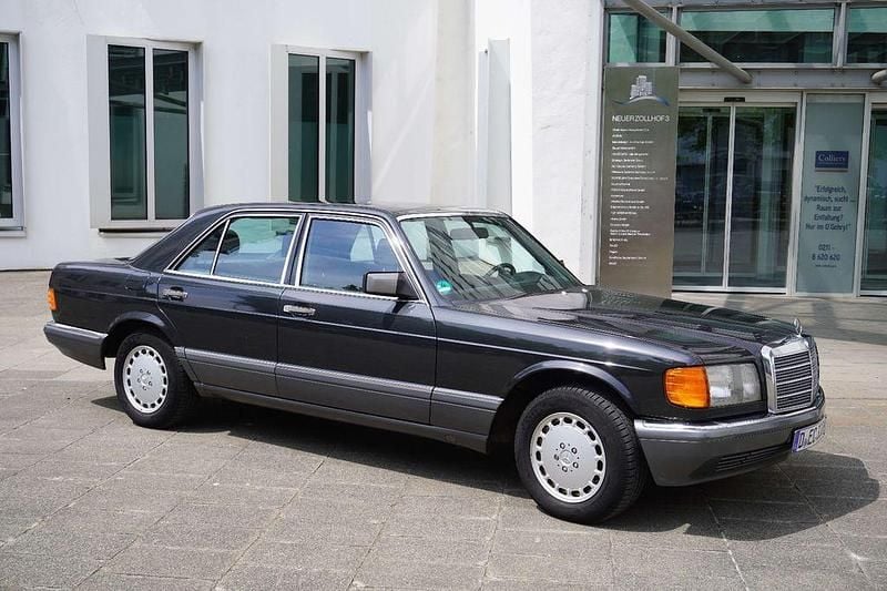 Schwarz Gebraucht 1990 Mercedes S300 Limousine | 18.500 € - Bild 1/4