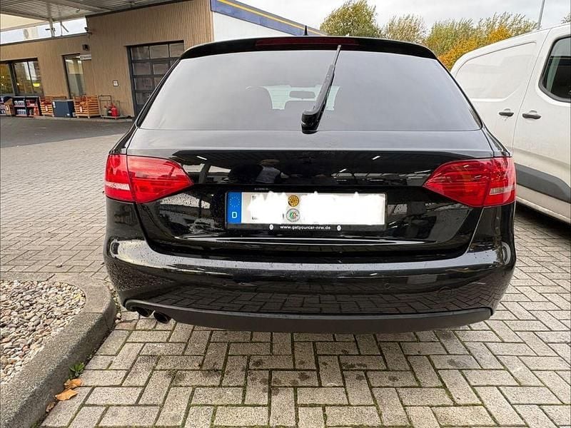 Gebraucht Audi A4 143 PS (105 kW) 2011 Schwarz Kombi