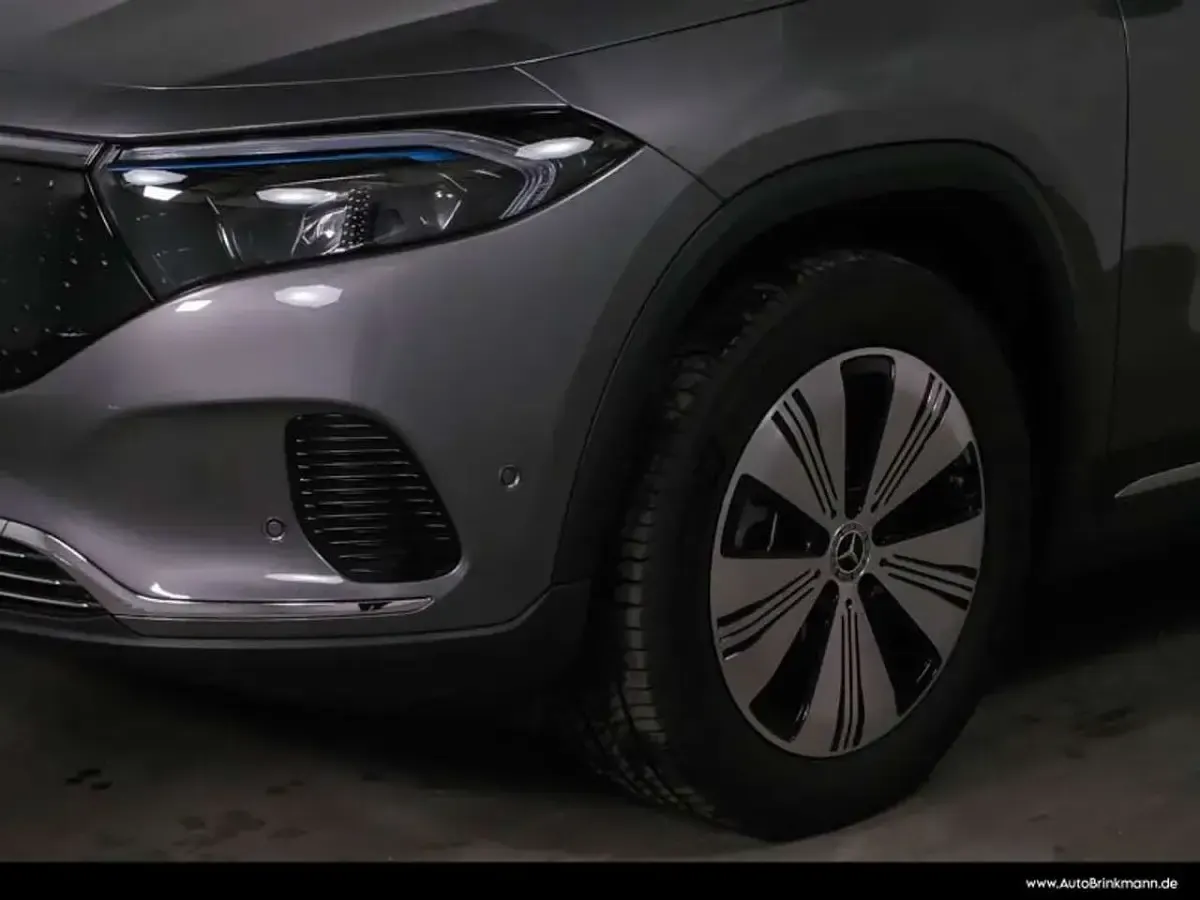 Gebraucht Mercedes EQA250+ Progressive 139 kW (190 PS) 2025 lack mountaingrau SUV