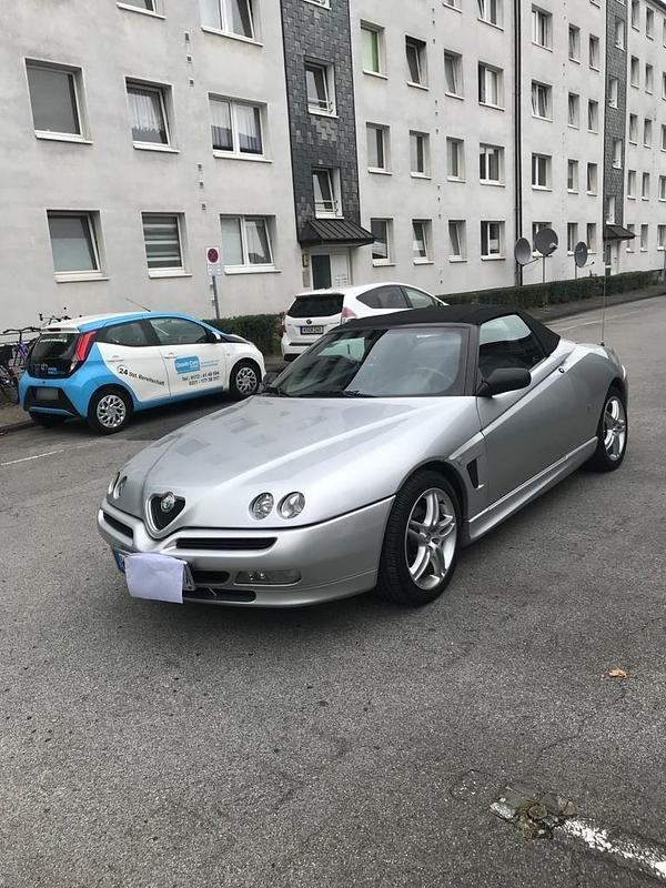 Gebraucht Alfa Romeo Spider 150 PS (110 kW) 2002 Silber Cabrio
