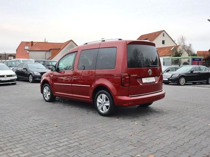 Gebraucht VW Caddy 102 PS (75 kW) 2015 Rot Van / Kleinbus