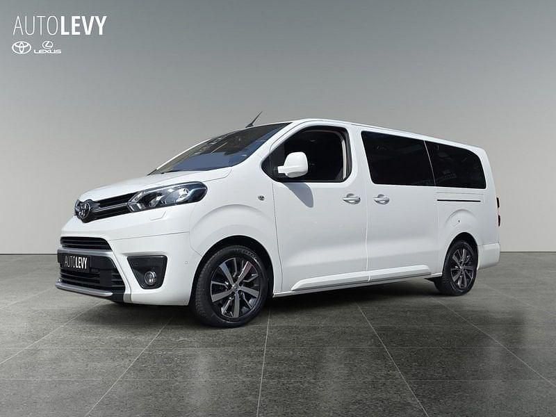 Weiß Gebraucht 2021 Toyota Proace Verso Comfort Kombi | 31.890 € (Superpreis) - Bild 1/4