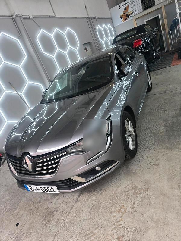 Grau Gebraucht 2016 Renault Talisman Limousine | 9.999 € (Fairer Preis) - Bild 1/4