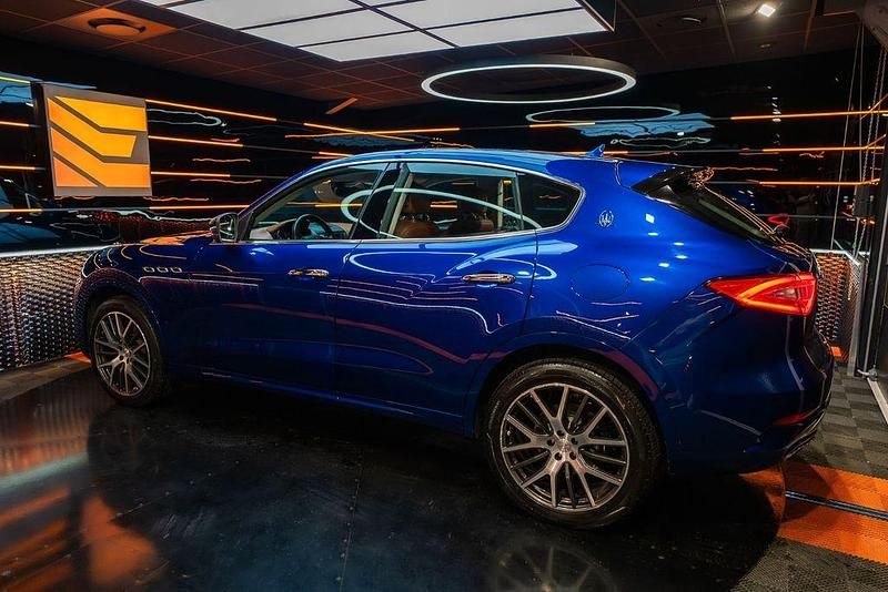 Gebraucht Maserati Levante 275 PS (202 kW) 2016 Blau SUV