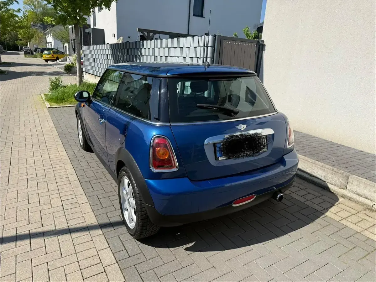 Używany Mini Cooper 95 KM (69 kW) 2008 Niebieski Hatchback