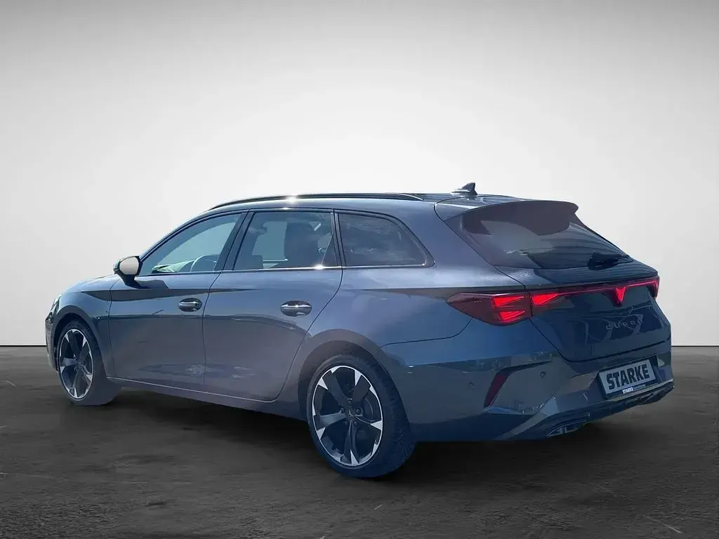 Gebraucht Cupra Leon 150 PS (110 kW) 2025 Grau Limousine