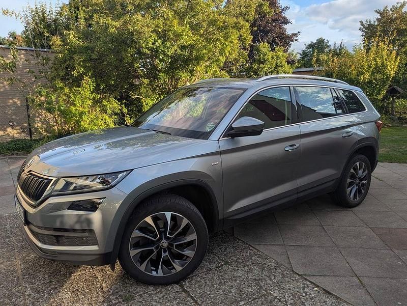 Grau Gebraucht 2020 Skoda Kodiaq Drive SUV | 24.200 € (Superpreis) - Bild 1/4