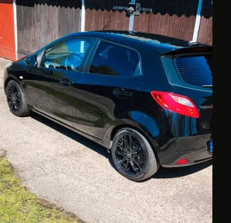 Occasion Mazda 2 Independence 75 ch (55 kW) 2010 Noir Citadine