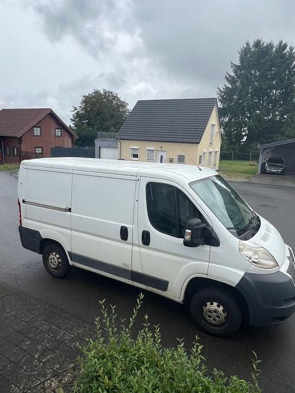 Weiß Gebraucht 2013 Citroën Jumper Van / Kleinbus | 6.999 € (Guter Preis) - Bild 1/4