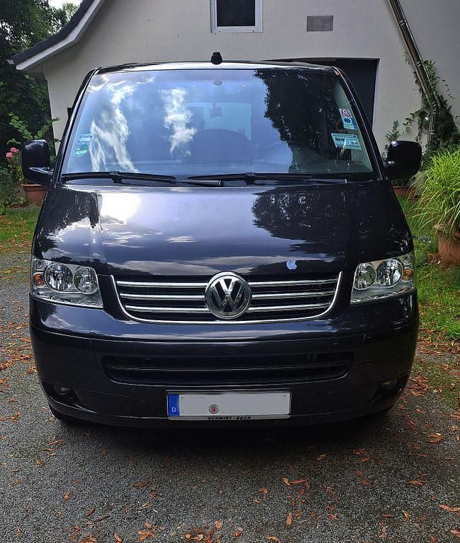 Schwarz Gebraucht 2006 VW T5 Comfortline Van | 9.900 € (Superpreis) - Bild 1/4