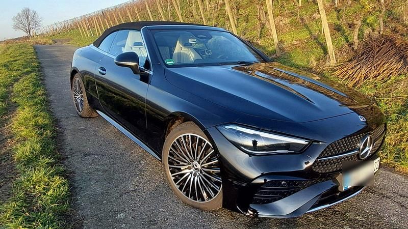 Gebraucht Mercedes CLE300 AMG line 258 PS (189 kW) 2025 Schwarz Cabrio