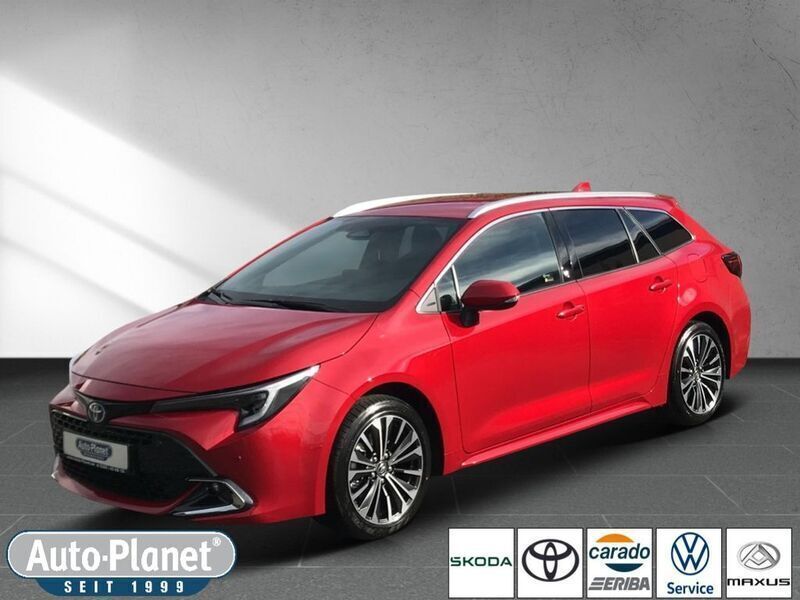 Rot Gebraucht 2023 Toyota Corolla Team Limousine | 31.990 € (Teuer) - Bild 1/4