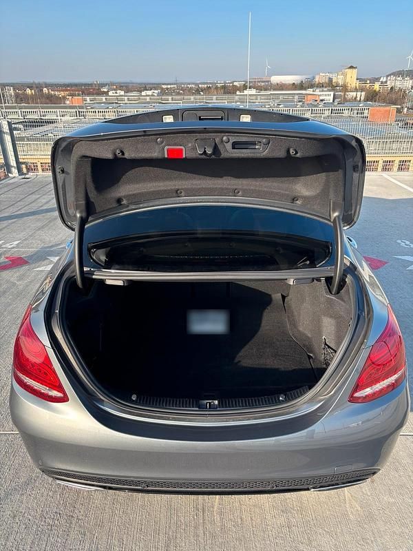 Gebraucht Mercedes C300 AMG 258 PS (189 kW) 2018 Grau Limousine