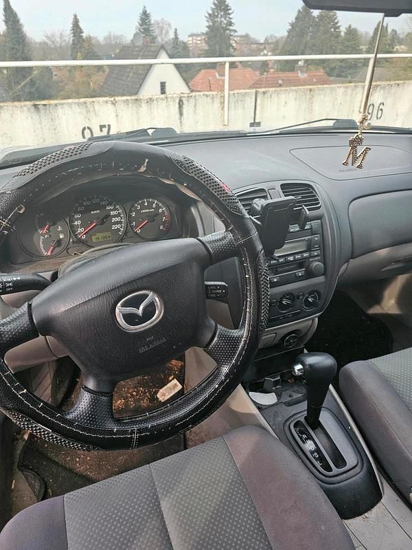 Gebraucht Mazda 323F 76 PS (55 kW) 2002 Grau Kombi