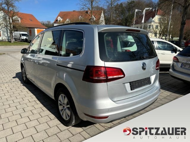 Gebraucht VW Sharan Comfortline 177 PS (130 kW) 2019 Silber Van / Kleinbus