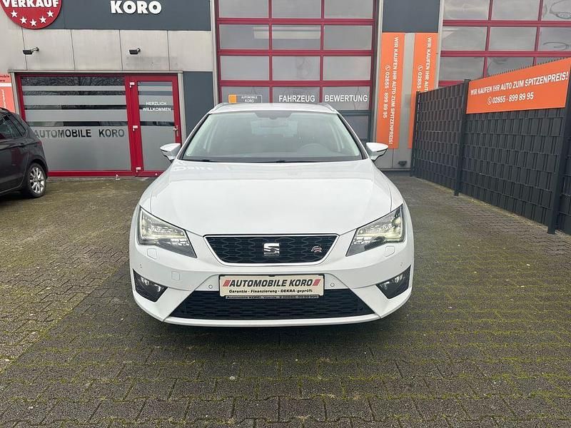 Weiß Gebraucht 2015 Seat Leon ST FR Kombi | 9.980 € (Fairer Preis) - Bild 1/4