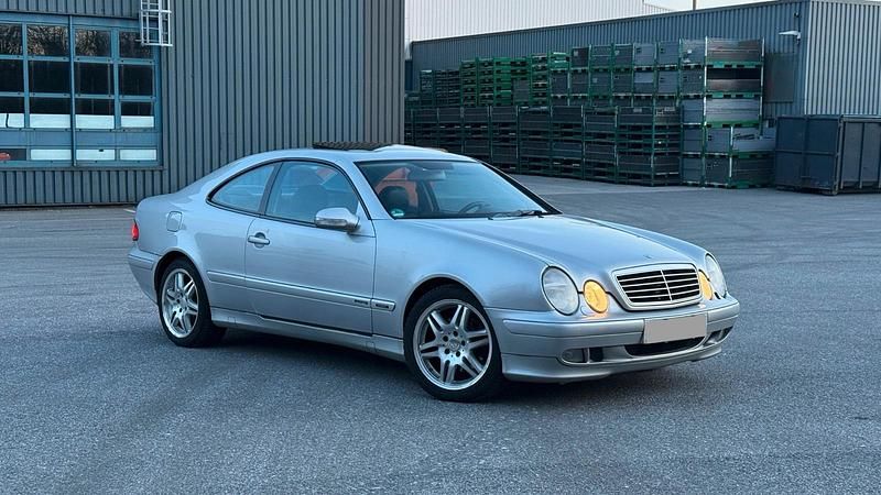 Silber Gebraucht 2000 Mercedes CLK320 Avantgarde Coupé | 3.900 € (Guter Preis) - Bild 1/4