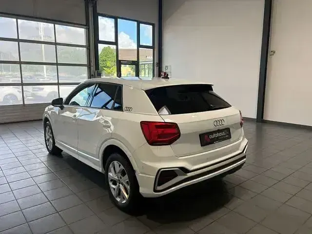 Gebraucht Audi Q2 S-Line 150 PS (110 kW) 2023 Weiß SUV