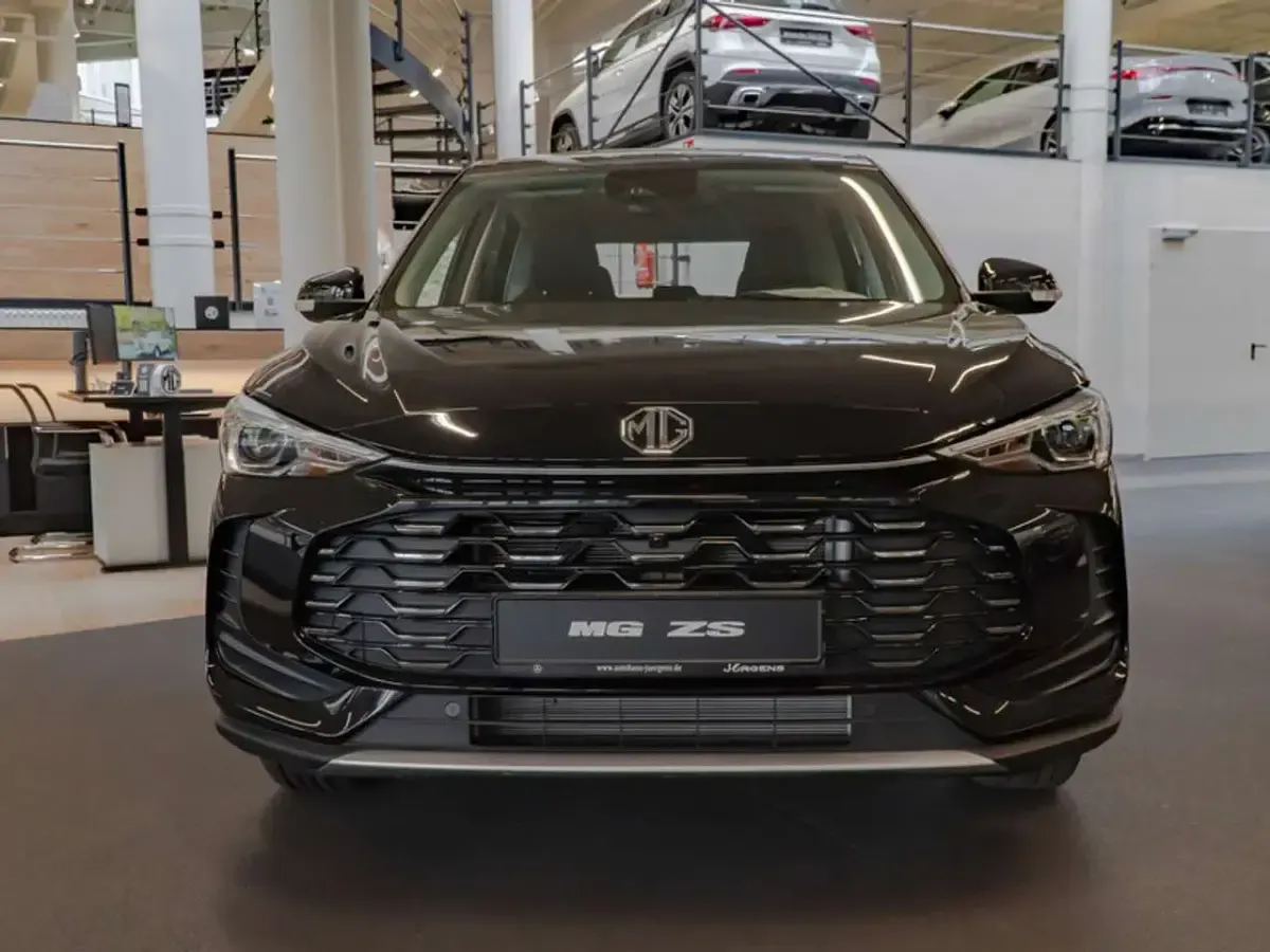 Gebraucht MG ZS 197 PS (144 kW) 2025 Schwarz schwarz SUV