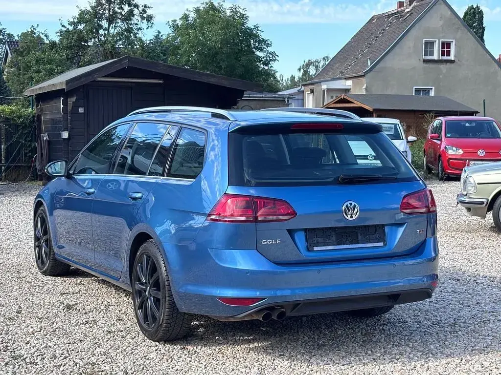 Gebraucht VW Golf VII Highline 140 PS (102 kW) 2014 Blau Kombi