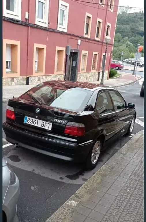 Gebraucht BMW 318 Compact Performance 140 PS (102 kW) 1997 Schwarz Kleinwagen