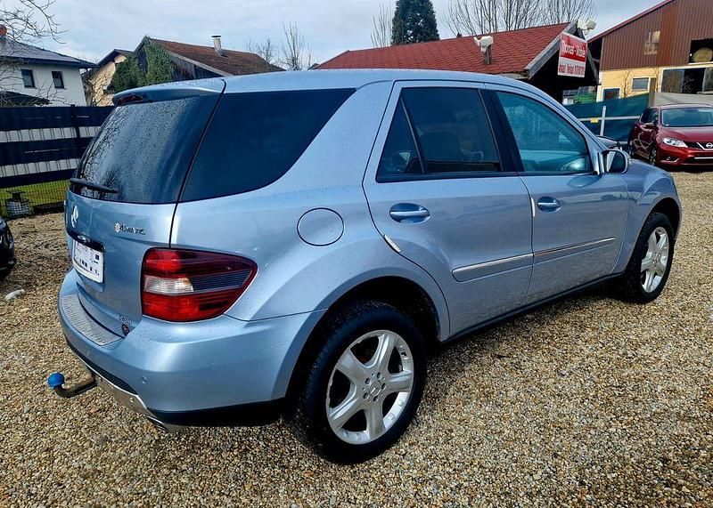 Gebraucht Mercedes ML280 Sport 190 PS (139 kW) 2007 Blau SUV