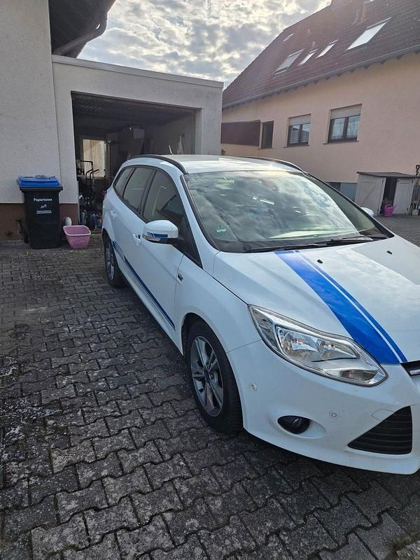 Second-hand Ford Focus SYNC Edition 116 CP (85 kW) 2013 Alb Break