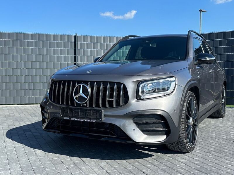 Grau Gebraucht 2022 Mercedes GLB35 AMG SUV | 44.990 € (Superpreis) - Bild 1/4