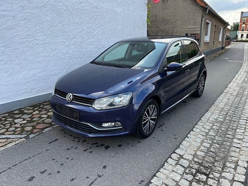 Blau Gebraucht 2016 VW Polo Allstar Kleinwagen | 8.499 € (Fairer Preis) - Bild 1/4