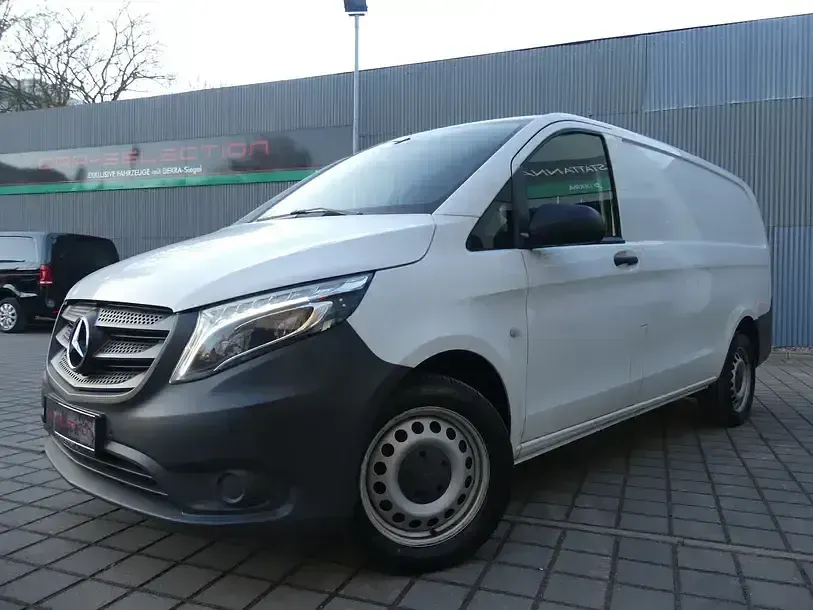 Gebraucht Mercedes Vito 163 PS (119 kW) 2021 Weiss Van
